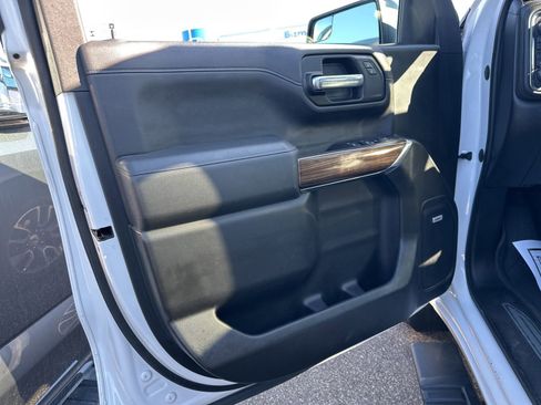 Used 2020 Chevrolet Silverado 1500 RST AWD/4WD image 19