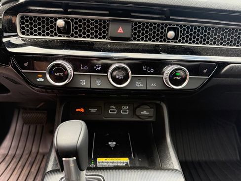 Used 2024 Honda Civic Touring image 15