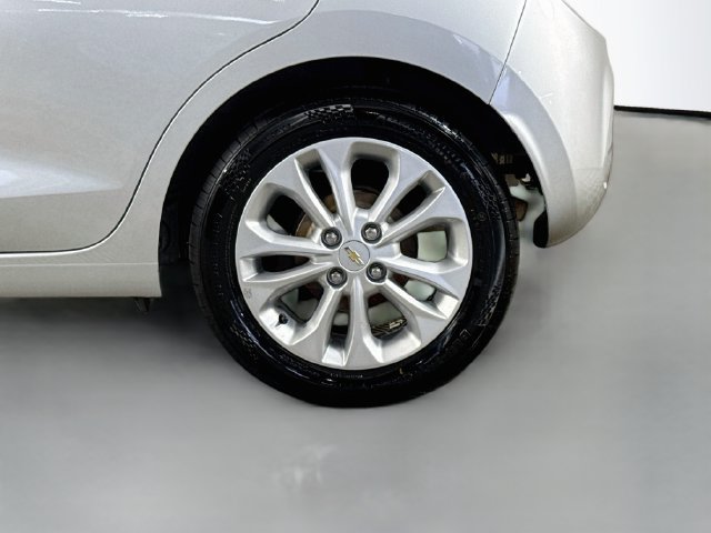 Used 2021 Chevrolet Spark LT FWD image 36