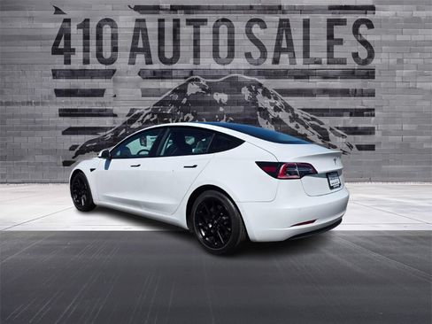 Used 2021 Tesla Model 3 Standard Range Plus RWD image 11