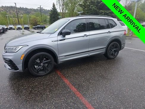 Used 2024 Volkswagen Tiguan SE R-Line AWD/4WD image 1