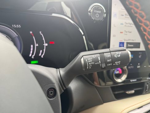 Used 2024 Lexus NX 350h AWD image 20