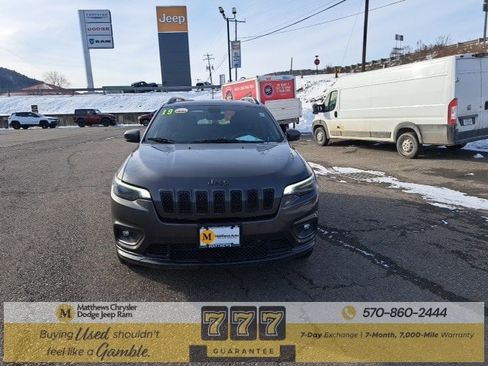 Used 2019 Jeep Cherokee High Altitude image 3