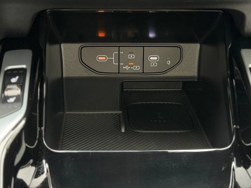 Used 2025 Kia Sorento SX Prestige w/ Olive Brown Leather Package AWD/4WD image 23