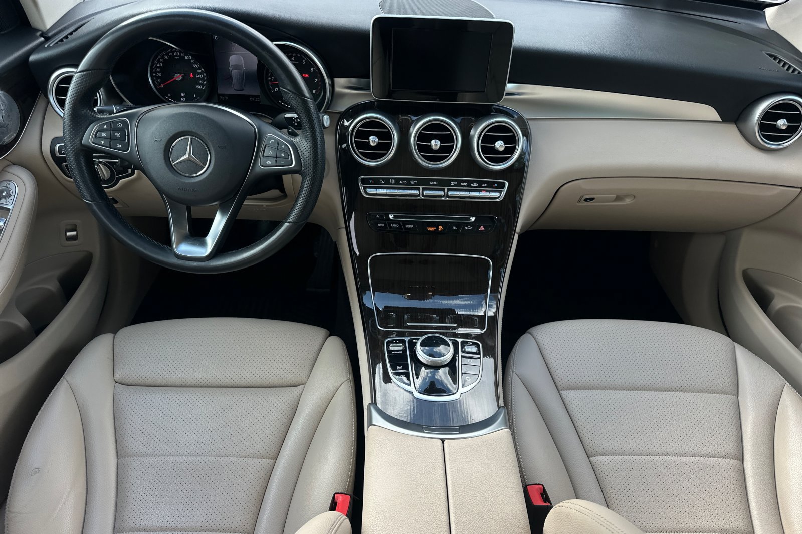 Used 2019 Mercedes-Benz GLC 300 image 13