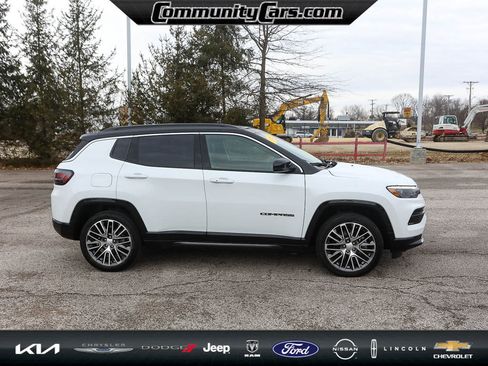 Used 2023 Jeep Compass Limited w/ Elite Group image 8