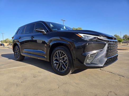 New 2026 Lexus TX 350 AWD image 2