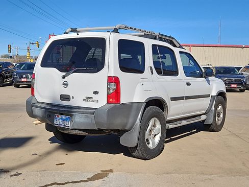 Used 2004 Nissan Xterra XE image 4