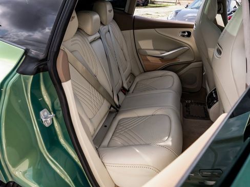 Used 2021 Aston Martin DBX image 44