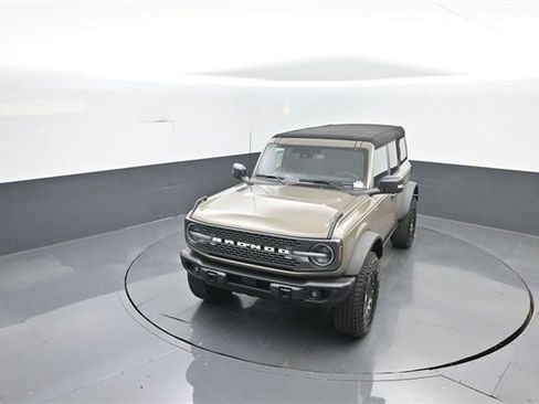 New 2025 Ford Bronco Badlands image 22