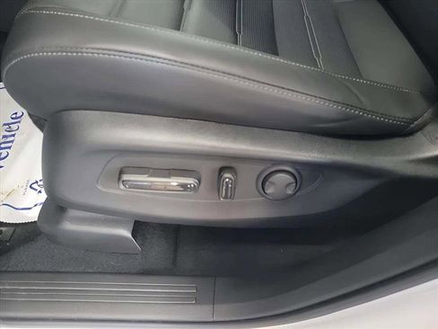 Used 2025 Honda CR-V EX-L image 16