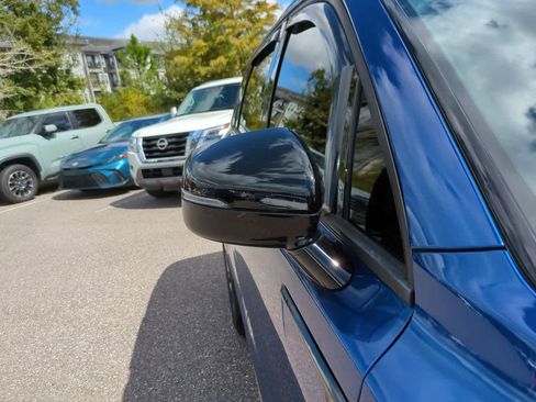 Used 2022 Kia Sorento S image 12