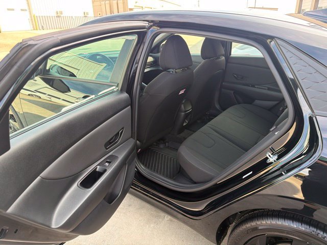Used 2026 Hyundai Elantra SEL FWD image 18