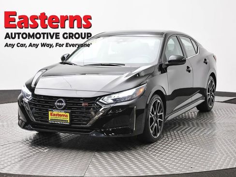 Used 2024 Nissan Sentra SR FWD image 1