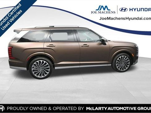 Certified 2026 Hyundai Palisade Calligraphy FWD image 10