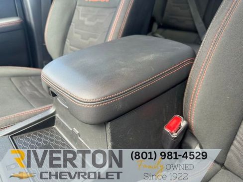 Used 2023 Nissan Frontier PRO-4X AWD/4WD image 12