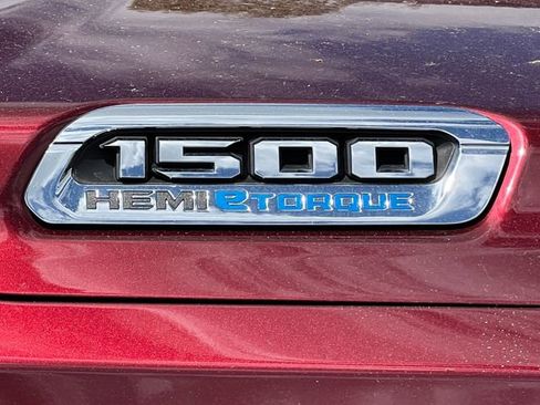 Used 2022 RAM 1500 Big Horn AWD/4WD image 2
