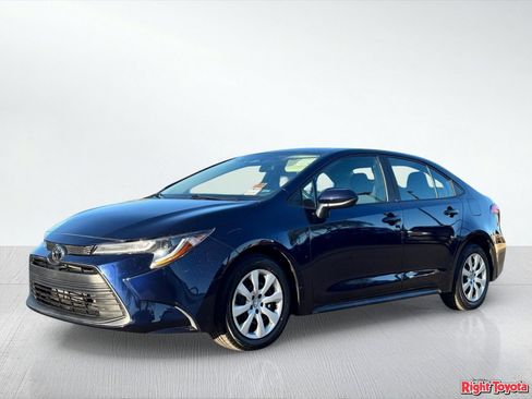 Certified 2024 Toyota Corolla LE FWD image 2