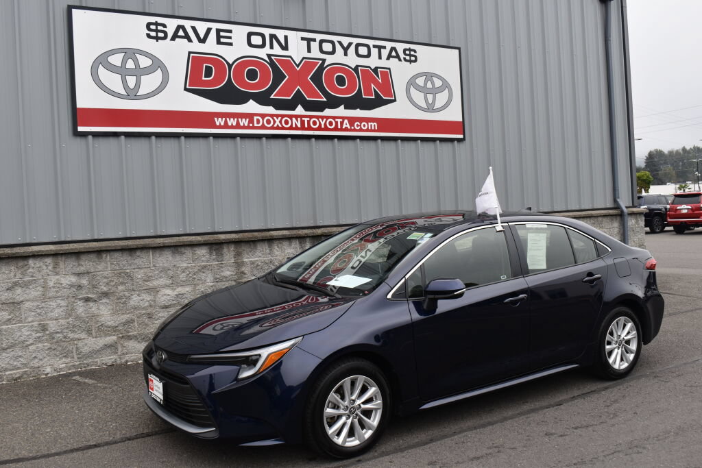 Certified 2026 Toyota Corolla XLE FWD image 1