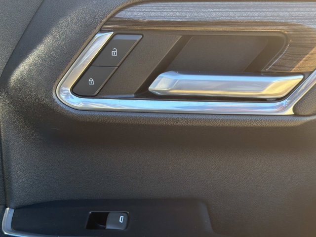 Used 2022 Chevrolet Silverado 1500 RST RWD image 18