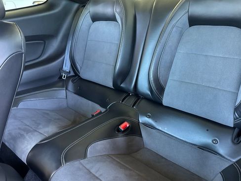 Used 2019 Ford Mustang Shelby GT350 w/ Technology Package RWD image 11