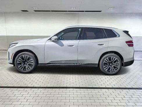 Certified 2025 BMW X3 xDrive30i w/ Premium Package image 2