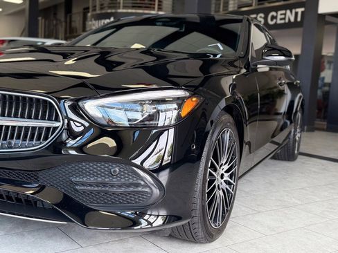 Used 2025 Mercedes-Benz C 300 4MATIC Sedan image 11