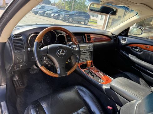 Used 2002 Lexus SC 430 Convertible RWD image 13