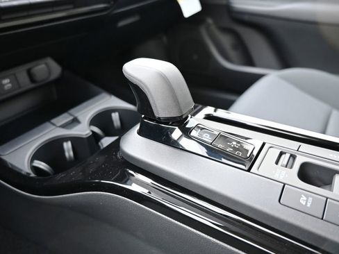 New 2026 Toyota Prius LE image 23