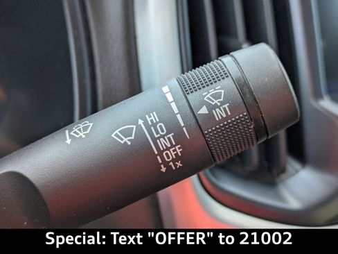 Used 2018 GMC Canyon SLE w/ SLE Convenience Package image 30