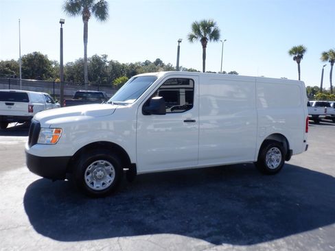 Used 2021 Nissan NV 2500 SV w/ Navigation Package image 2