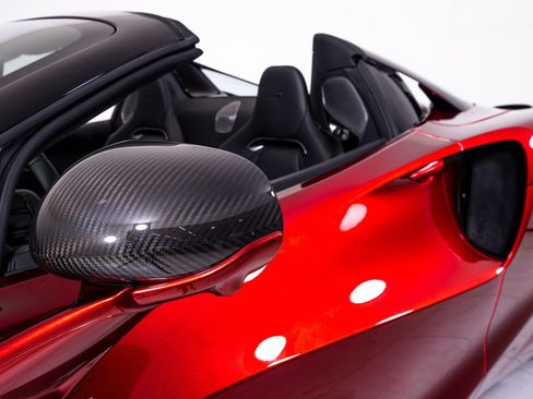 Used 2025 McLaren Artura Spider RWD image 16