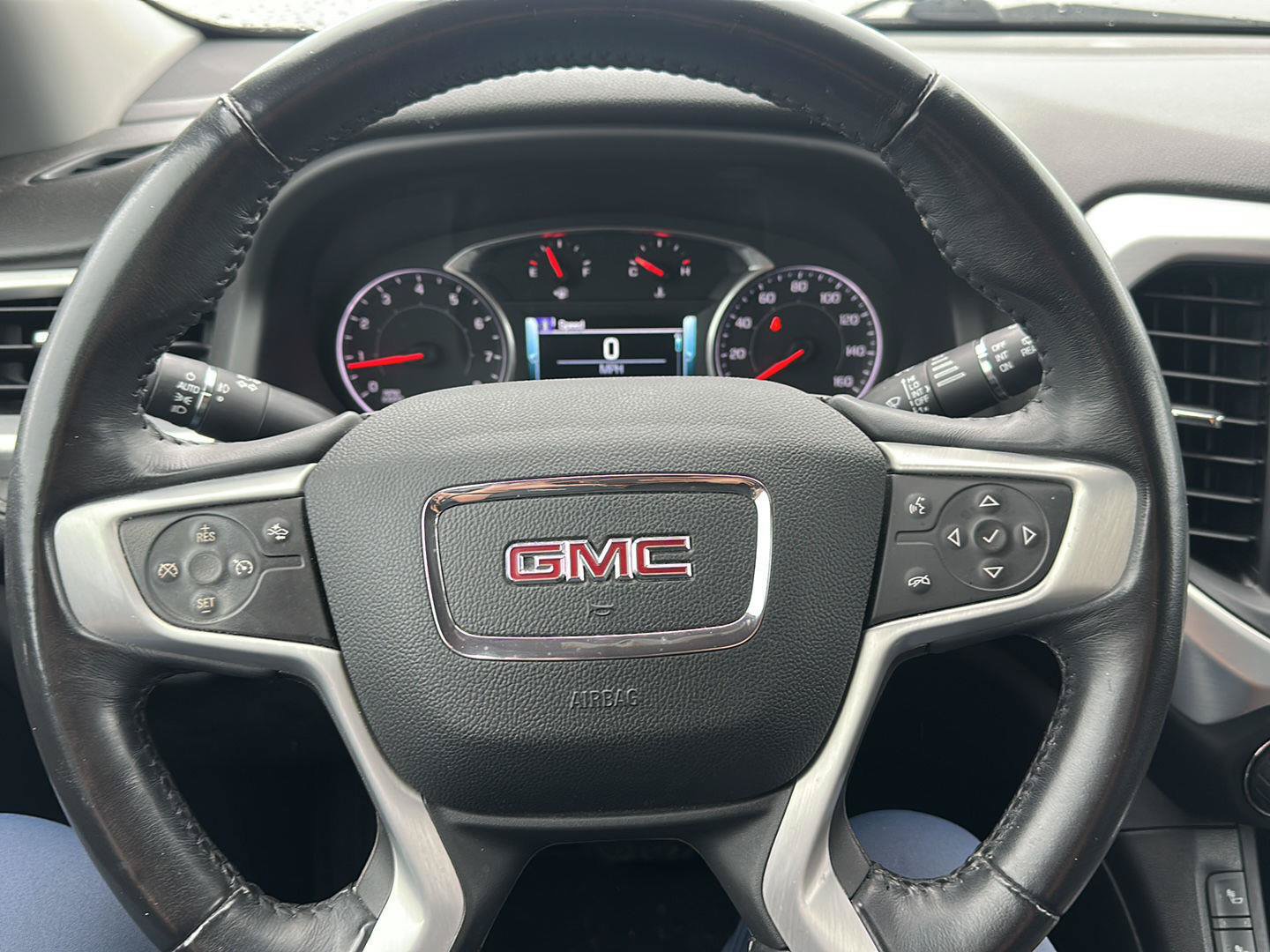 Used 2018 GMC Acadia SLT AWD/4WD image 14