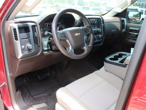 Used 2017 Chevrolet Silverado 1500 LT w/ Texas Edition RWD image 21