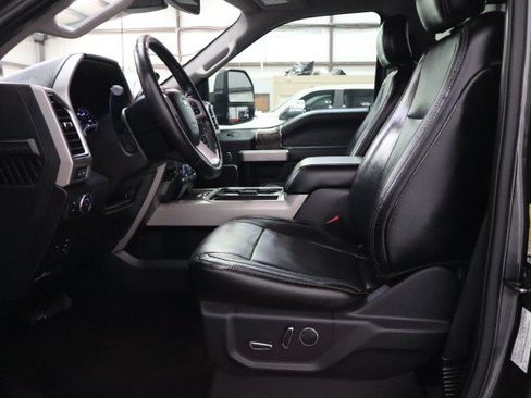 Used 2018 Ford F250 Lariat w/ Lariat Ultimate Package AWD/4WD image 6