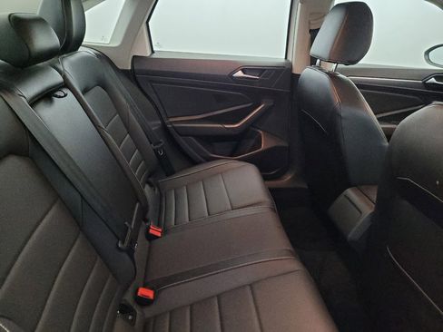 Used 2022 Volkswagen Jetta SE FWD image 19