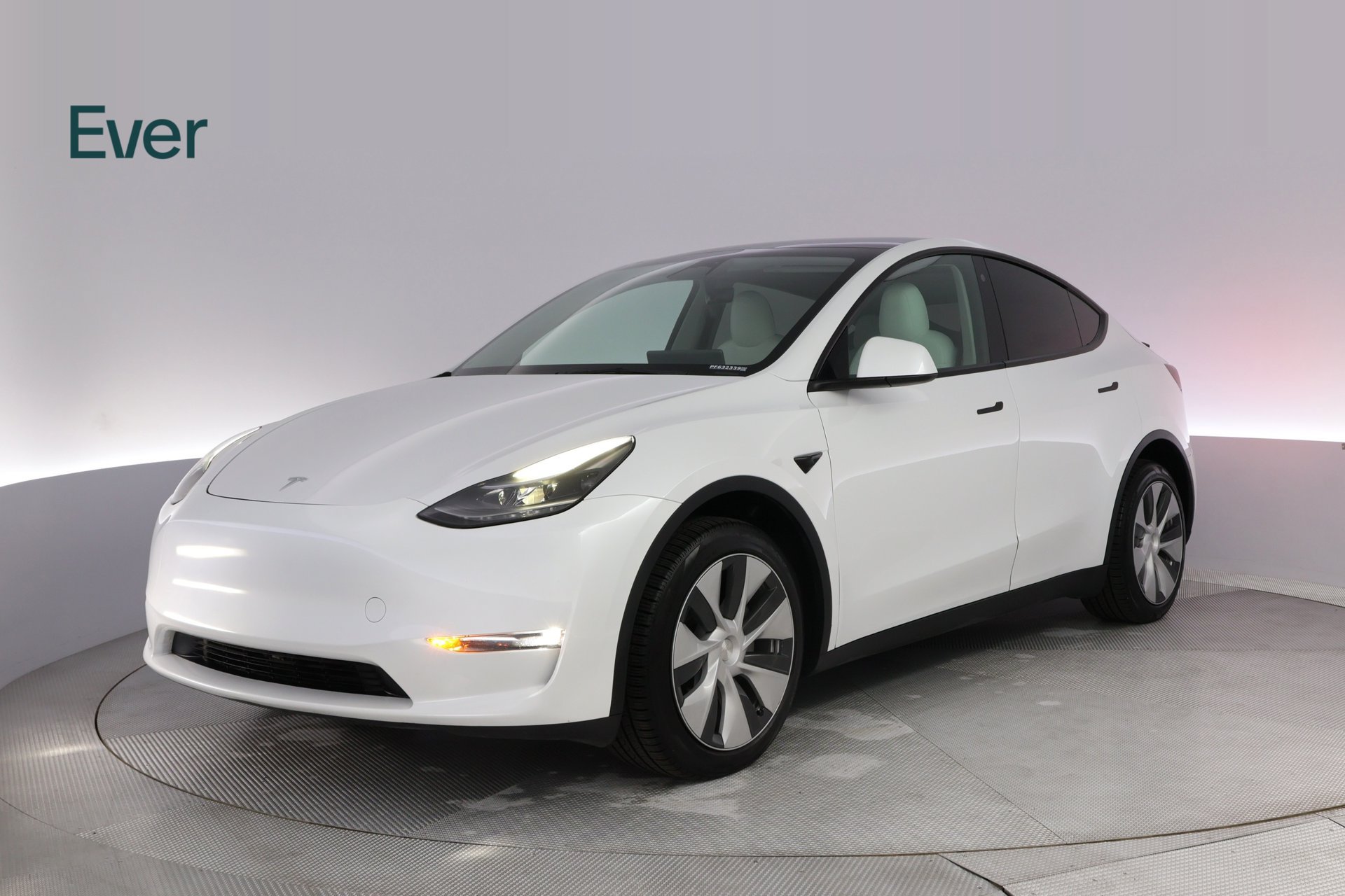 Used 2023 Tesla Model Y Long Range AWD/4WD image 2