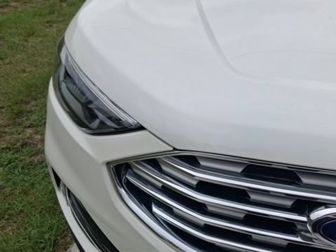 Used 2022 Ford Edge SEL w/ Convenience Package AWD/4WD image 8