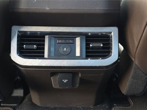 Used 2025 Ford F450 King Ranch w/ FX4 Off-Road Package image 28