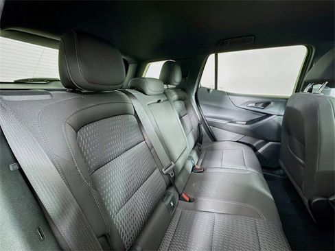 Used 2025 Chevrolet Equinox LT image 27