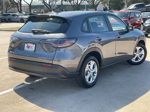 Used 2025 Honda HR-V LX image 5