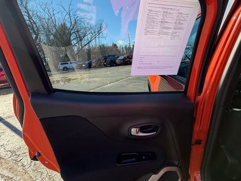 Used 2016 Jeep Renegade Sport w/ Power & Air Group AWD/4WD image 14