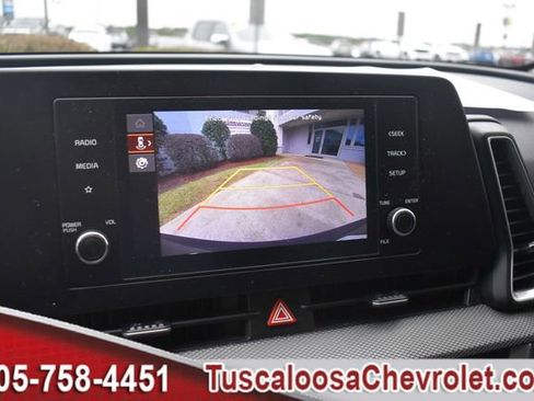 Used 2024 Kia Sportage LX image 32