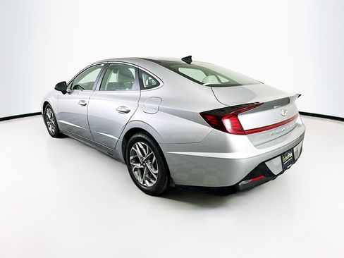 Used 2020 Hyundai Sonata SEL w/ Premium + Sunroof Package FWD image 5