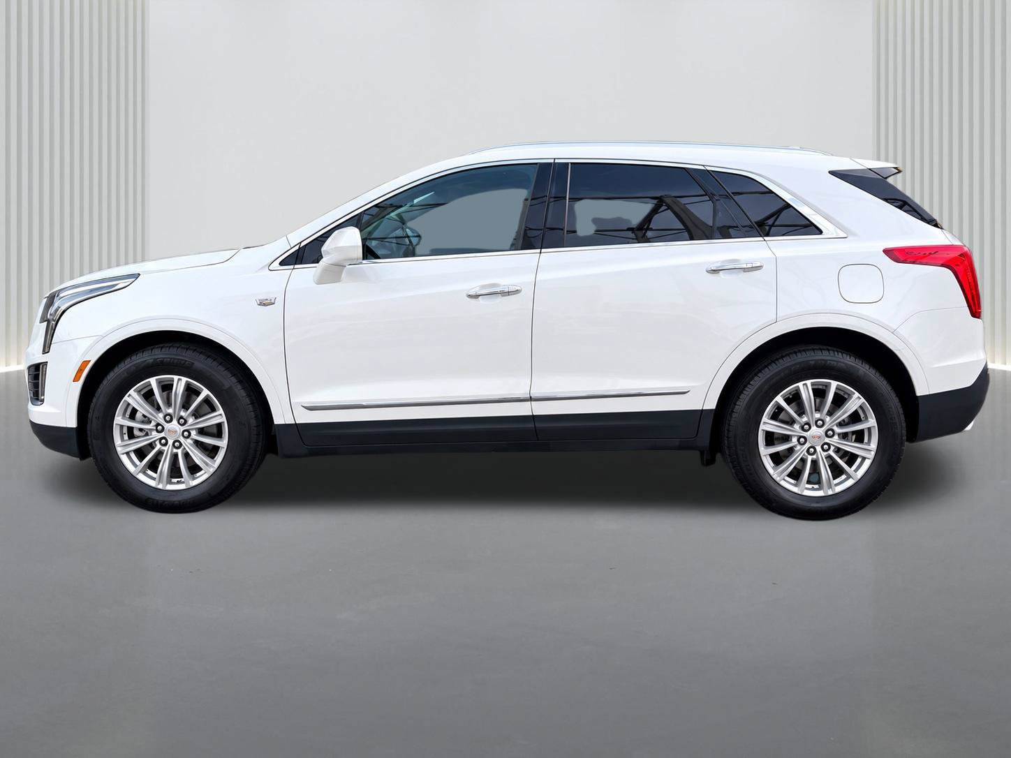 Used 2018 Cadillac XT5 Luxury FWD image 3