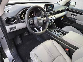 New 2025 Honda Pilot EX-L video 3