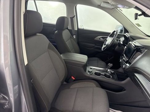 Used 2020 Chevrolet Traverse LT w/ Driver Confidence II Package image 17