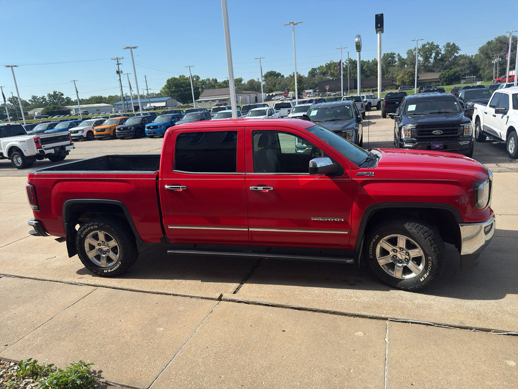 Used 2017 GMC Sierra 1500 SLT w/ Suspension Package, Off-Road AWD/4WD image 7