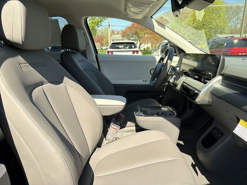 New 2026 Hyundai Ioniq 5 SEL AWD/4WD image 25