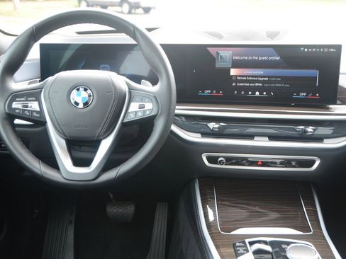 Used 2024 BMW X5 xDrive40i AWD/4WD image 18